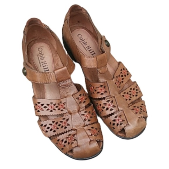 new balance closed toe sandals